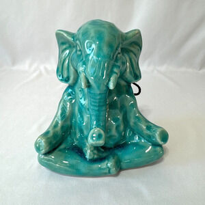 Elephant Meditating Figurine GC Home Decor Potpourri Holder Ginger Lily & Lotus